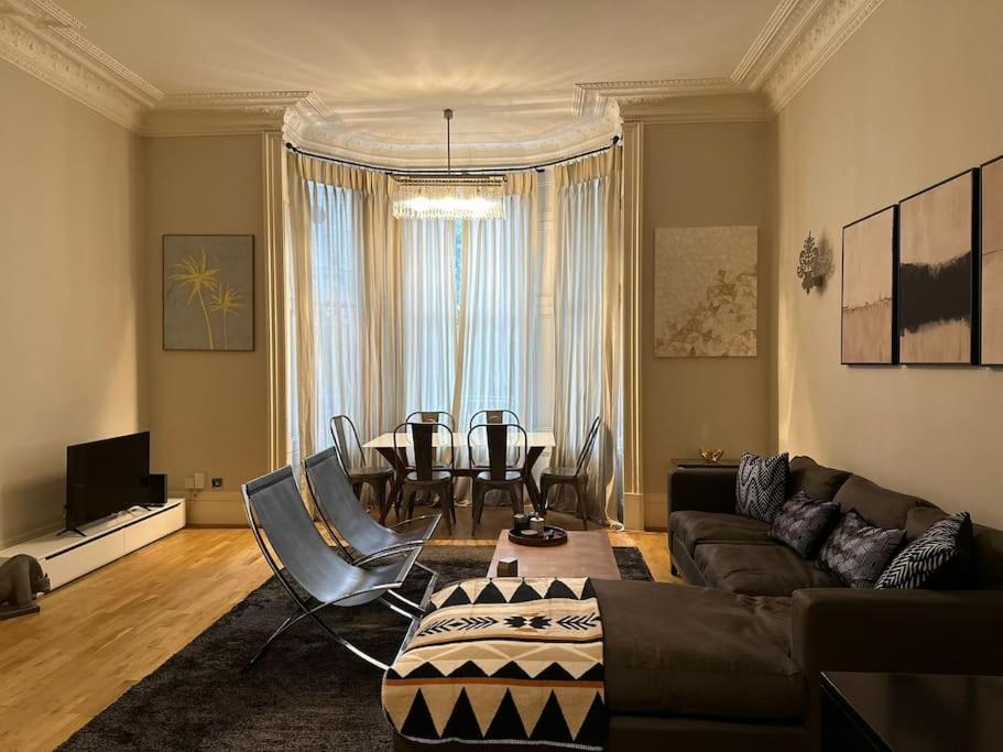 דירות לונדון Stunning 2 Bed/2Bath Flat In Heart Of Kensington מראה חיצוני תמונה